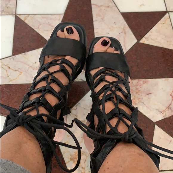 Sol Sana Shoes - Amazing cage chunky heel sandle